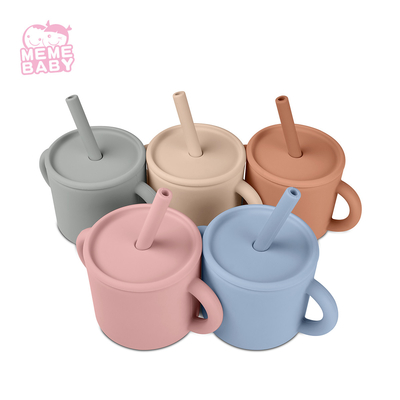 Unbreakable Baby Weaning Silicone Straw Cup With Lid And Straw