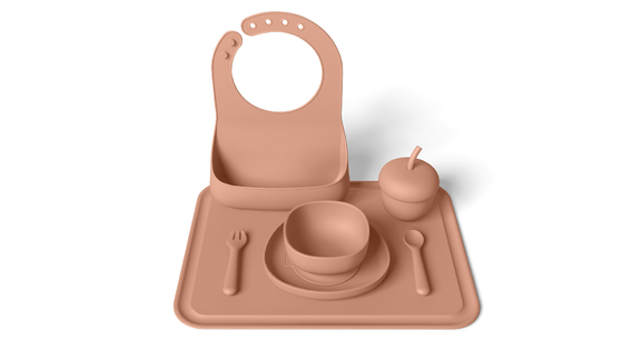 230 Degree Resistance Square Silicone Bib And Plate Set With FDA